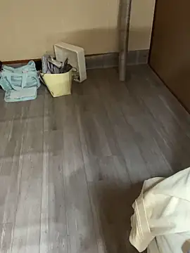 Mina048 webcam