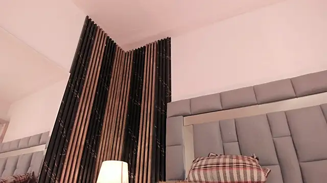 Watch amaia_santini live on EroticFlix - High definition streams