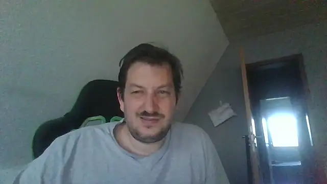 Golffahrer1982 live cam on StripChat