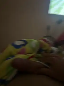 Roinuj098 webcam