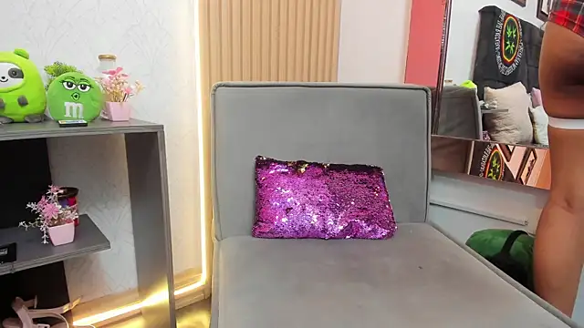 meowmota_ (F teen) - Squirting Show