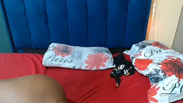 hotcreamytea (F teen) - blowjob