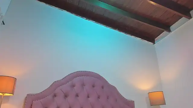Mia_Culpa live sex cam