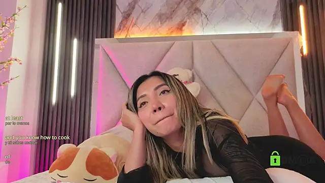 Happy_tits webcam