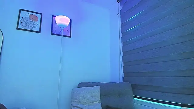 AvaFerrera live cam on StripChat