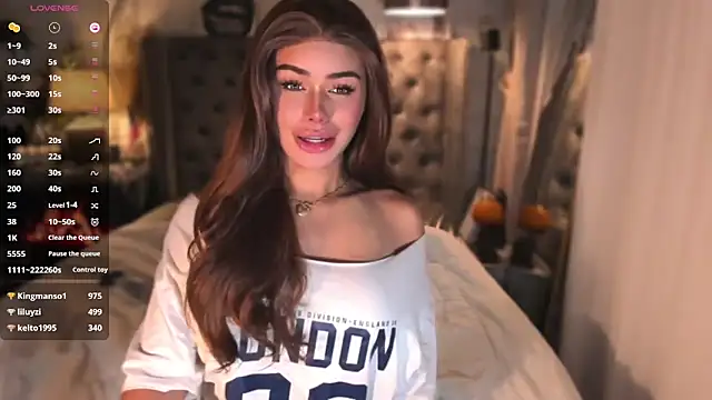 ParisianDoll webcam