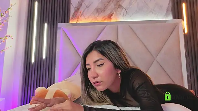 Happy_tits webcam