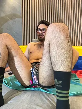 adrian_sith (M young) - STRIP ME NAKED