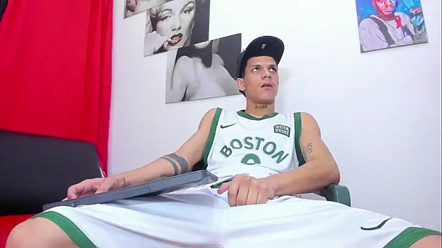 big_hot_boy_ webcam