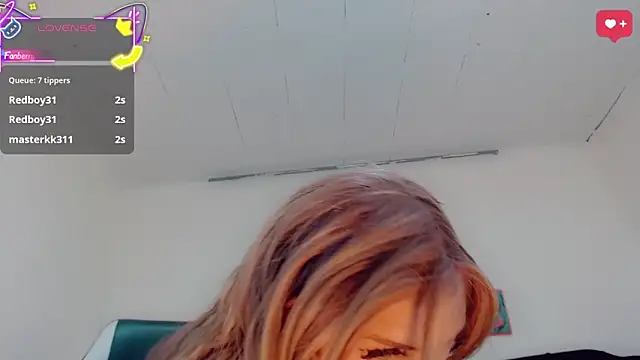 Oriana_braom webcam
