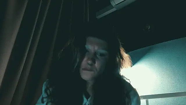 Watch VivienDarkbloom live on EroticFlix - High definition streams