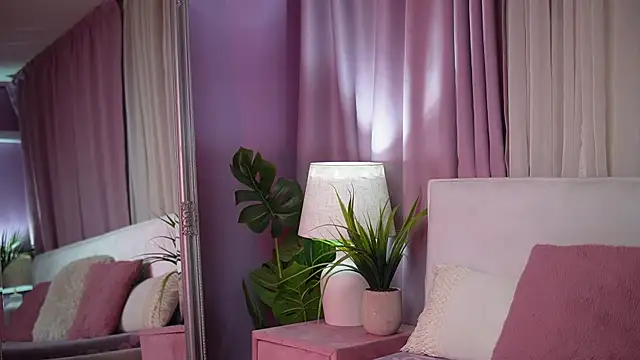 Watch AmeliaBarbie live on EroticFlix - High definition streams