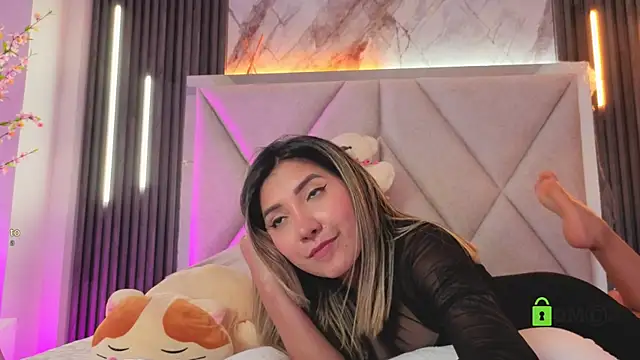 Happy_tits webcam