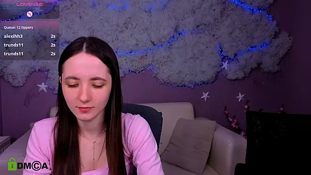 Watch bella_dorn live on EroticFlix - High definition streams