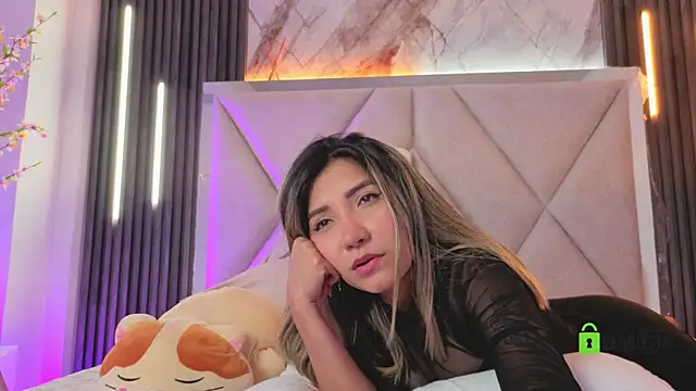 Happy_tits webcam