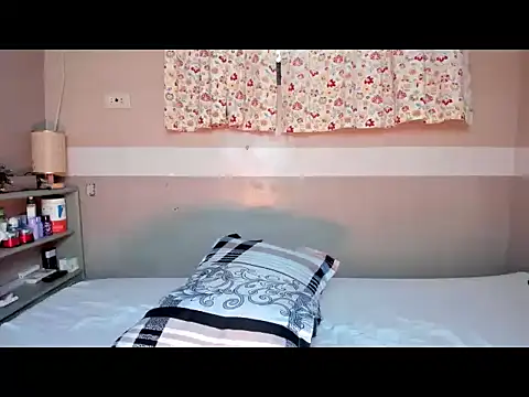 Watch MyCarmi live on EroticFlix - High definition streams