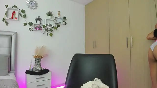 Watch melissa_lov3_ live on EroticFlix - High definition streams