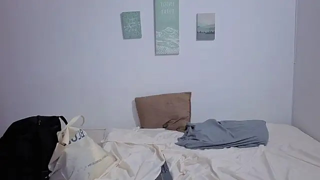 Nikki__uwu webcam