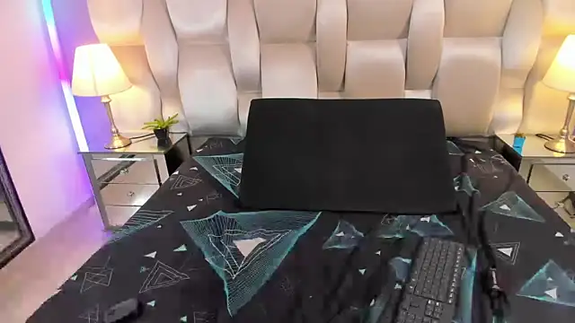 Emma_Houston_ webcam