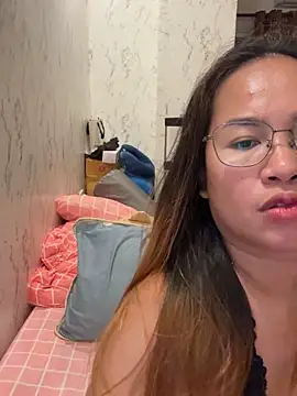 Ponthip webcam