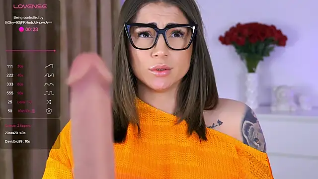 Watch AishaSins live on EroticFlix - High definition streams