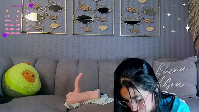laraa_jeean webcam