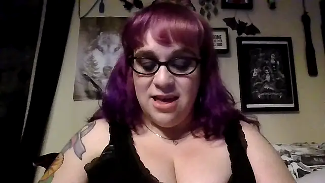 GothyBaby webcam