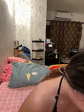 Ponthip webcam
