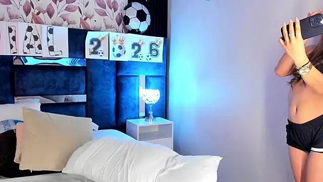 AmmyJones_ webcam