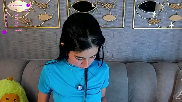 laraa_jeean webcam