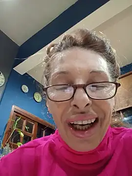 FrozenWaffle Live Webcam on Stripchat