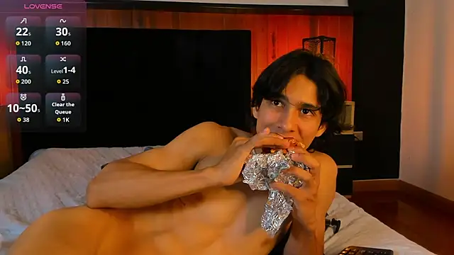 cheys_mast (M twink) - Get naked