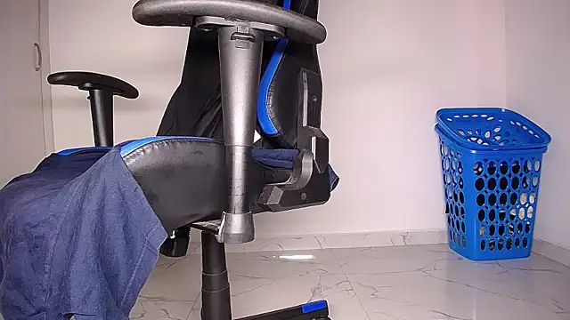 MAXJONES_2 webcam
