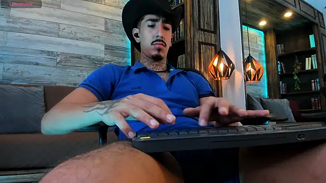 Donovan_Desmond webcam