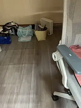 Mina048 webcam