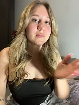 Watch MarieHeartt live on EroticFlix - High definition streams