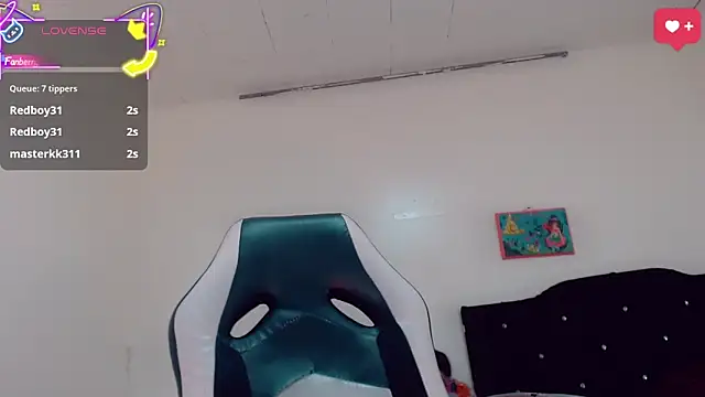 Oriana_braom webcam