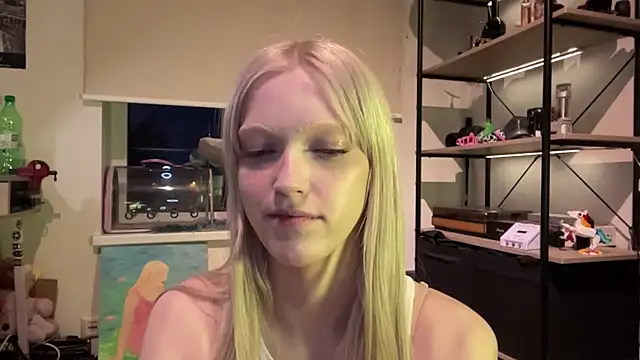 ShoshanaNogueras webcam