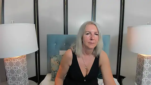 EricaTop live cam on StripChat