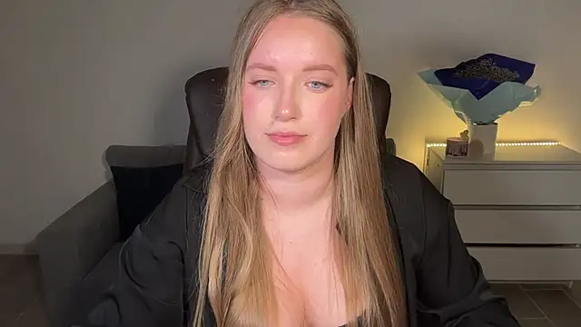 EvaMaddison webcam
