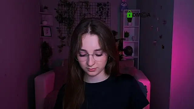 alisabliss (F teen) - hand bra