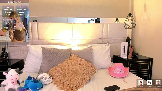 SamaanthaMiller webcam