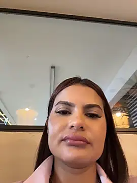 Irina_Velvett webcam