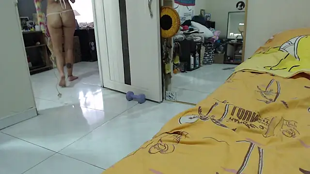 AlinaWoolf_ webcam