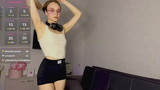 Watch AmyYammy live on EroticFlix - High definition streams