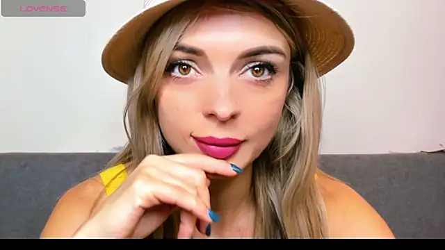 _ellen_meow_ webcam