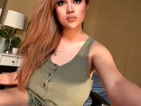 bellaswildcummer webcam
