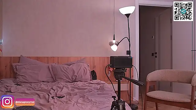 DianaGlow_ webcam