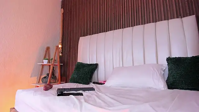 LucieMillerr webcam