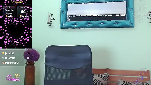 _Victoria_Jones_ webcam